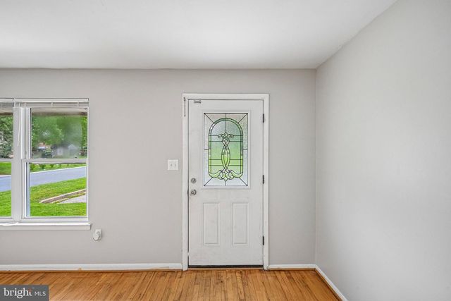102 HOPKINS CT, Newark, DE 19713