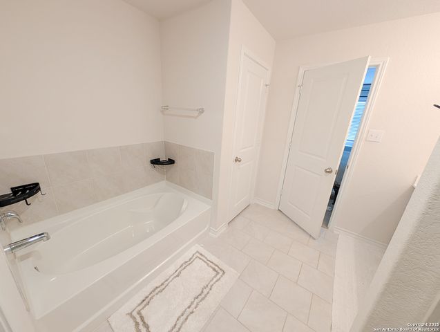 14811 Goldfinch Way, San Antonio, TX 78253