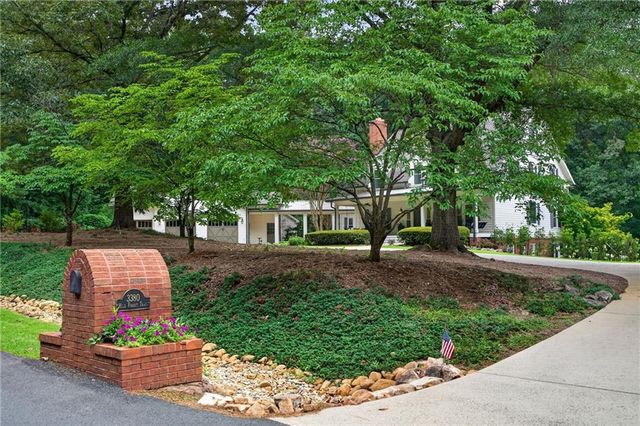3380 Hill Forest Trail, Acworth, GA 30101