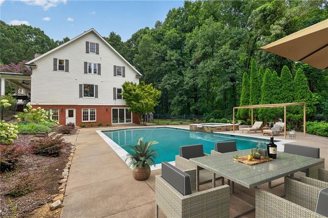 3380 Hill Forest Trail, Acworth, GA 30101