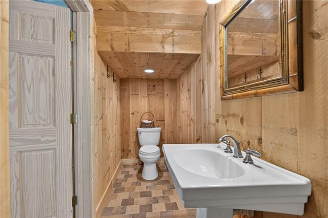 3380 Hill Forest Trail, Acworth, GA 30101