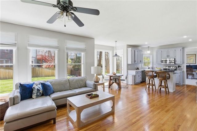 13213 Barton Street, Overland Park, KS 66213