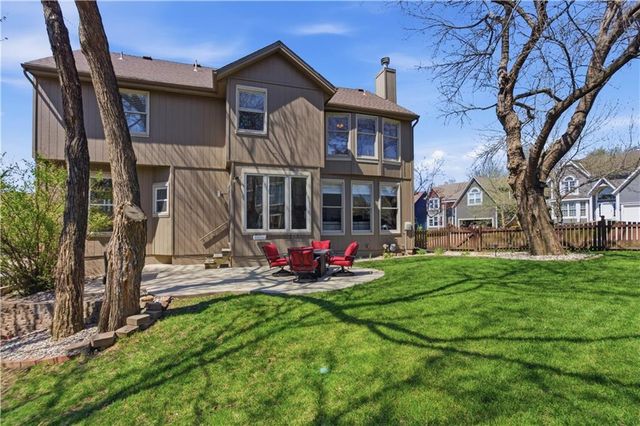 13213 Barton Street, Overland Park, KS 66213