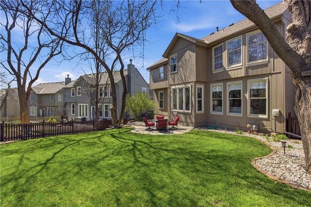 13213 Barton Street, Overland Park, KS 66213