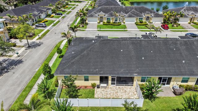 6108 NW Denmore Lane, Port St. Lucie, FL 34983