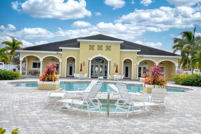 6108 NW Denmore Lane, Port St. Lucie, FL 34983