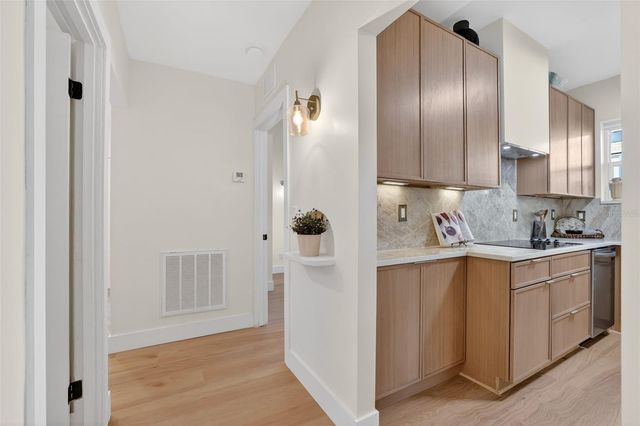 1213 E CLIFTON STREET, Tampa, FL 33604