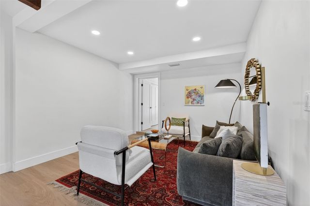 1213 E CLIFTON STREET, Tampa, FL 33604