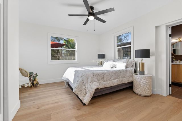 1213 E CLIFTON STREET, Tampa, FL 33604