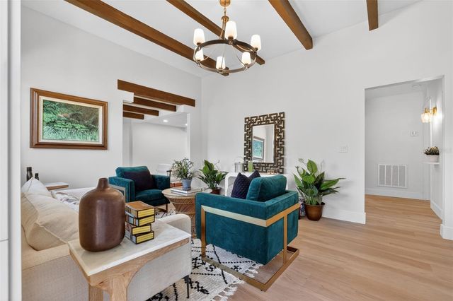 1213 E CLIFTON STREET, Tampa, FL 33604