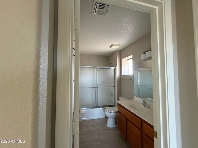 2162 S YELLOW WOOD Avenue, Mesa, AZ 85209