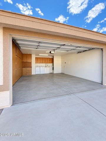 2162 S YELLOW WOOD Avenue, Mesa, AZ 85209