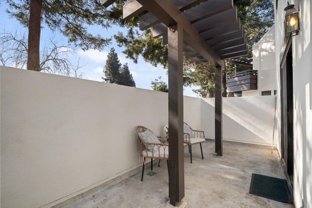 100 W El Camino Real 40, Mountain View, CA 94040