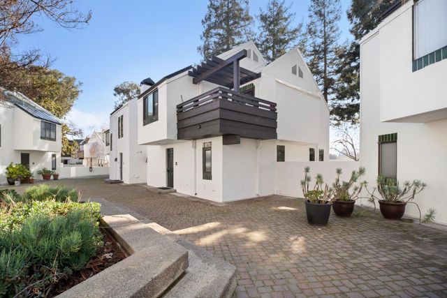 100 W El Camino Real 40, Mountain View, CA 94040