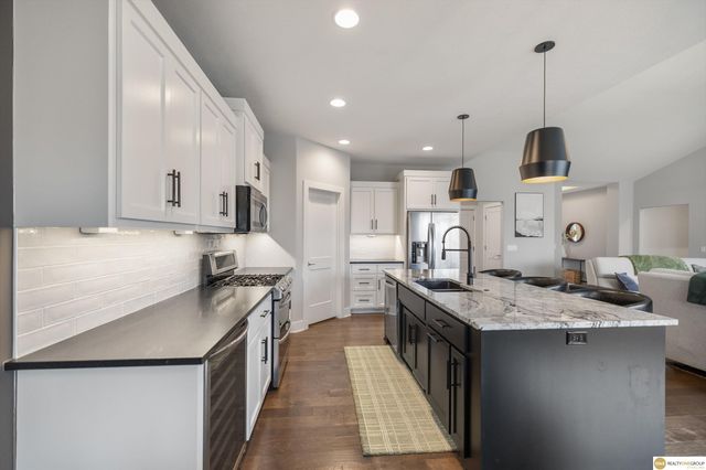 2304 N 188 Street, Elkhorn, NE 68022