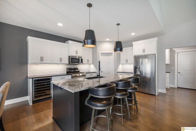 2304 N 188 Street, Elkhorn, NE 68022