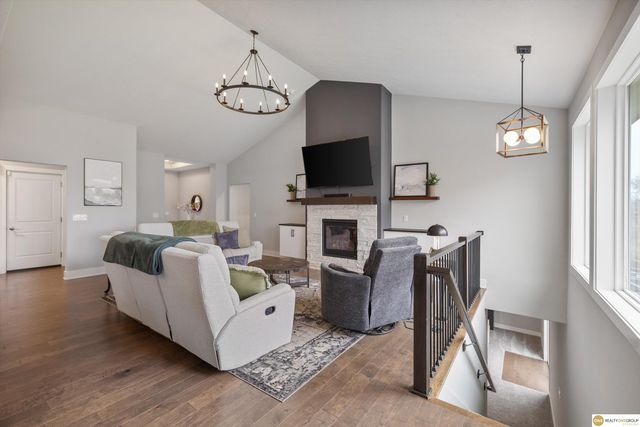 2304 N 188 Street, Elkhorn, NE 68022