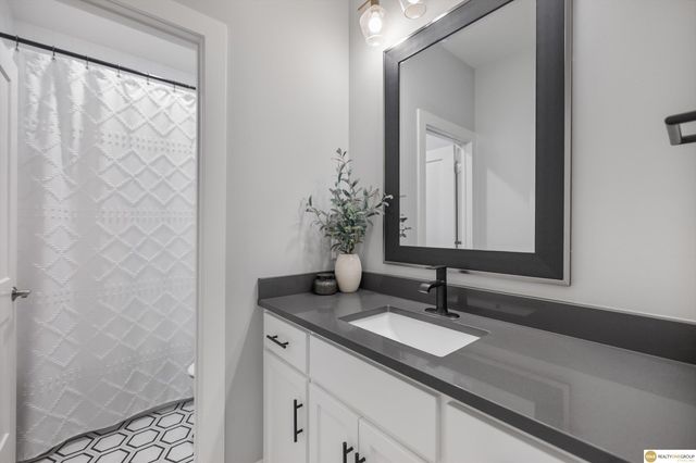 2304 N 188 Street, Elkhorn, NE 68022