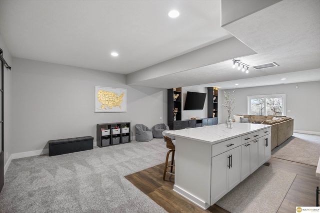 2304 N 188 Street, Elkhorn, NE 68022