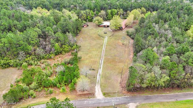 25541 Broadridge Drive, Picayune, MS 39466