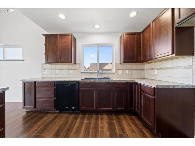 2679 FRANKLIN Ave Sw, Bandon, OR 97411
