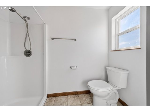 2679 FRANKLIN Ave Sw, Bandon, OR 97411