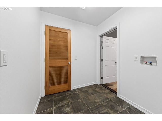 2679 FRANKLIN Ave Sw, Bandon, OR 97411