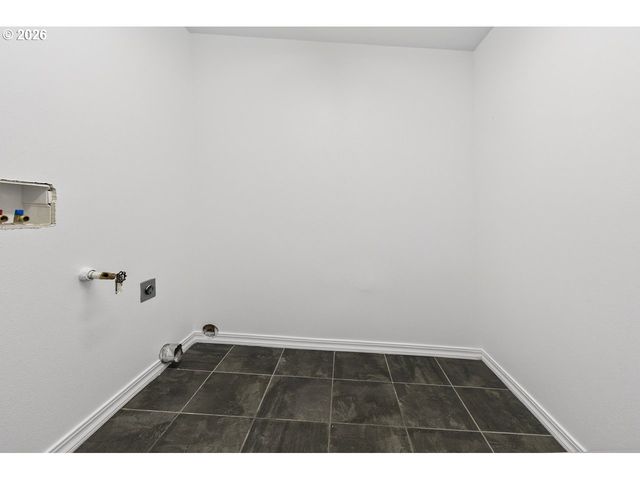 2679 FRANKLIN Ave Sw, Bandon, OR 97411