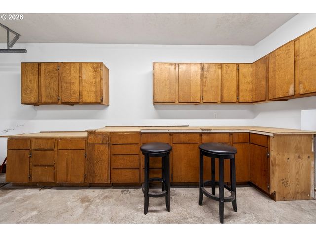 2679 FRANKLIN Ave Sw, Bandon, OR 97411