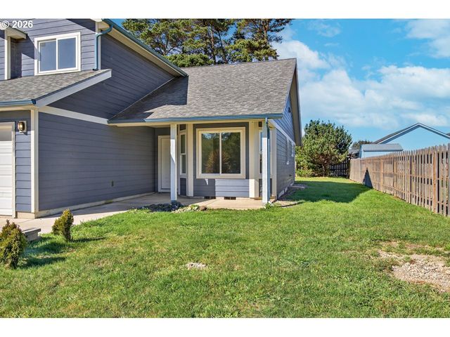 2679 FRANKLIN Ave Sw, Bandon, OR 97411