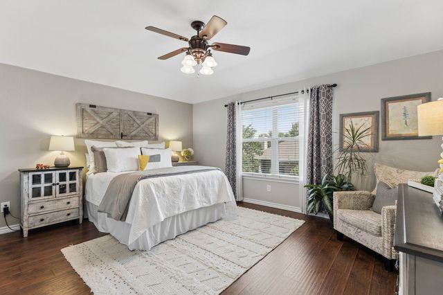5801 Meadowglen Drive, Denton, TX 76226