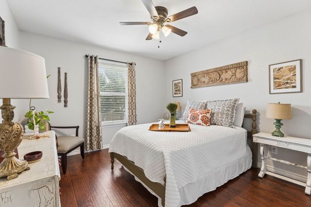 5801 Meadowglen Drive, Denton, TX 76226