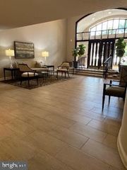 801 S PITT ST #233, Alexandria, VA 22314