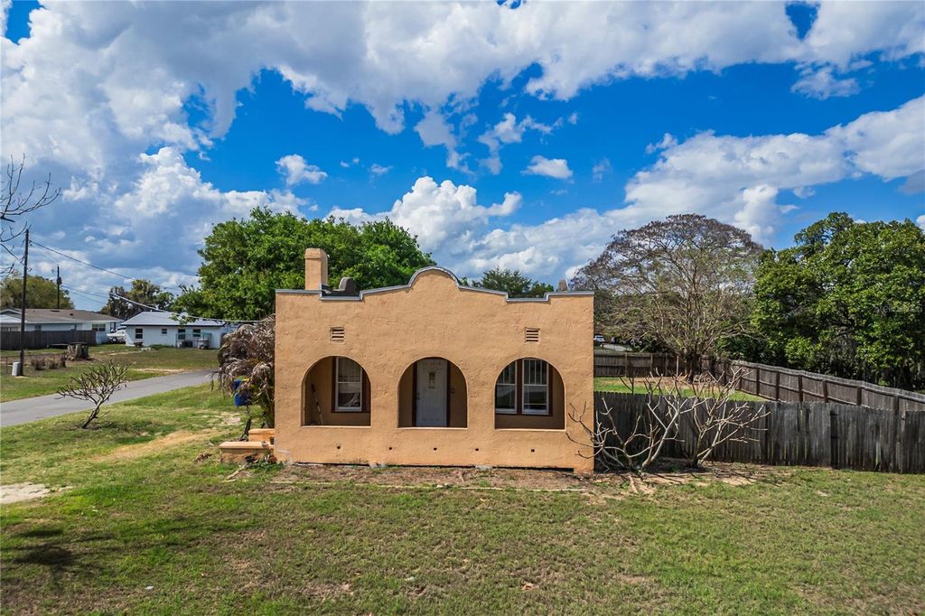 Image 1 of property listing at 311 W PEARCE AVENUE, Eagle Lake, FL 33839