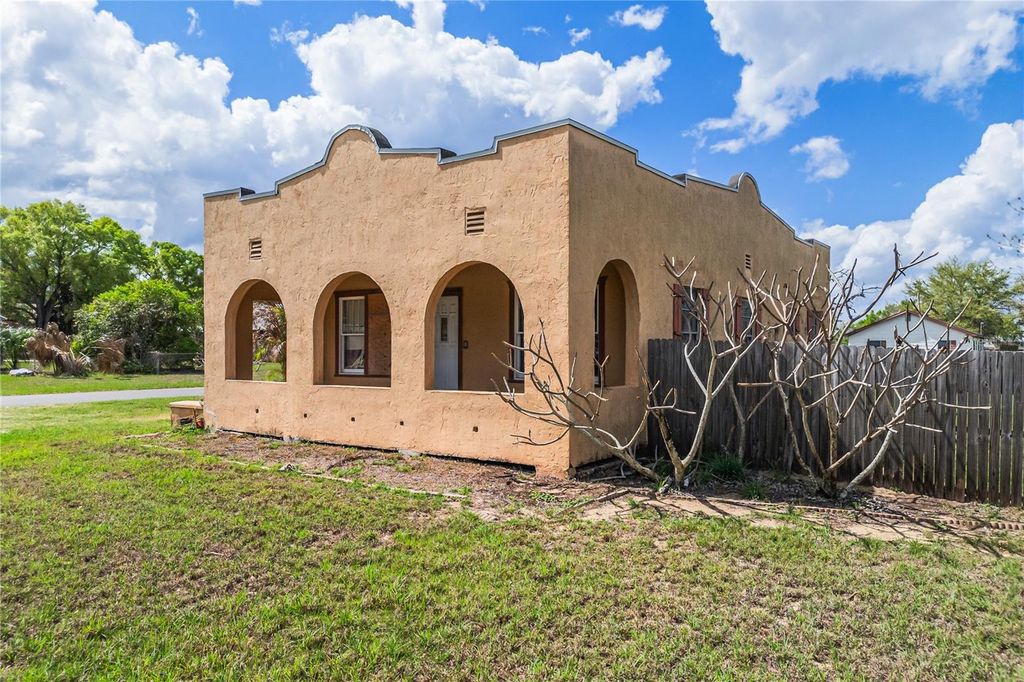 Image 2 of property listing at 311 W PEARCE AVENUE, Eagle Lake, FL 33839