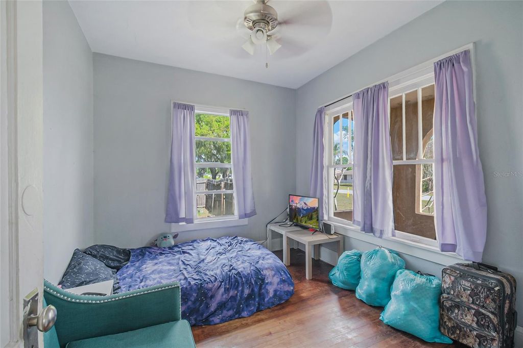 Image 16 of property listing at 311 W PEARCE AVENUE, Eagle Lake, FL 33839