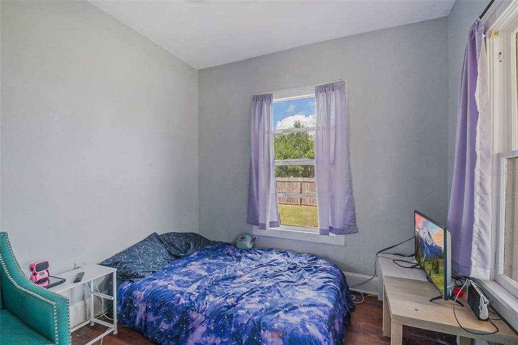 Image 17 of property listing at 311 W PEARCE AVENUE, Eagle Lake, FL 33839