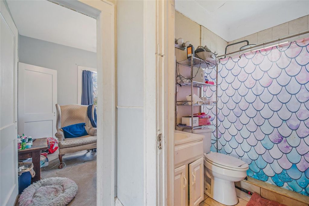 Image 23 of property listing at 311 W PEARCE AVENUE, Eagle Lake, FL 33839