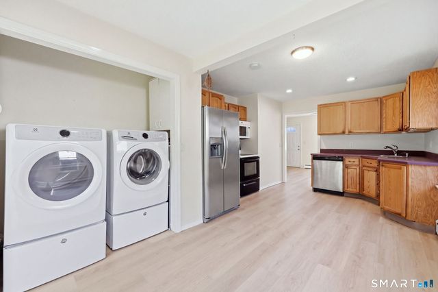 119 Winding Lane, East Hartford, CT 06118