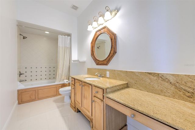 11444 HAMMOCK OAKS CT, Lithia, FL 33547