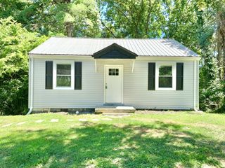 1330 Vogue Hill Rd, Clarksville, TN 37040