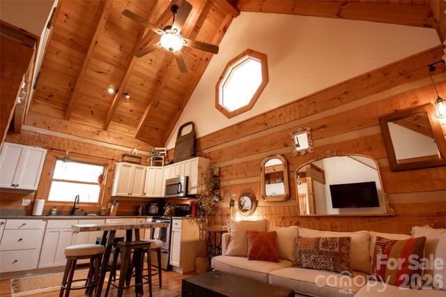 110 Gunter Town Road, Marshall, NC 28753