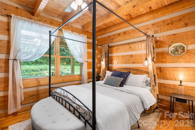 110 Gunter Town Road, Marshall, NC 28753