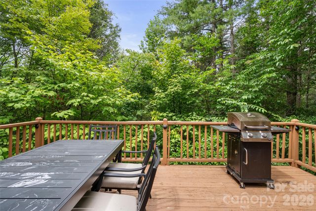 110 Gunter Town Road, Marshall, NC 28753