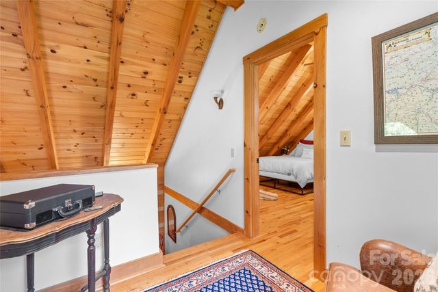 110 Gunter Town Road, Marshall, NC 28753