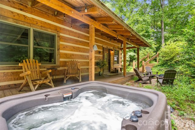 110 Gunter Town Road, Marshall, NC 28753