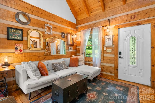 110 Gunter Town Road, Marshall, NC 28753