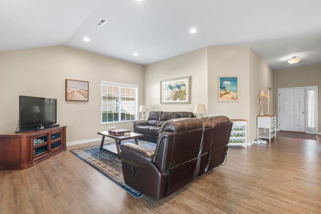 119 Mackinley Circle, Pawleys Island, SC 29585