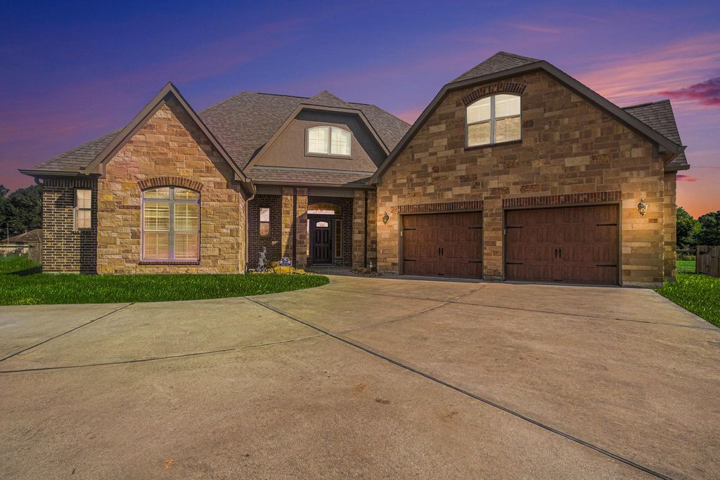 14010 Patricia Lane CR377, Alvin, TX 77511