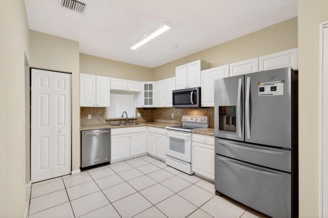 8289 Via Serena, Boca Raton, FL 33433